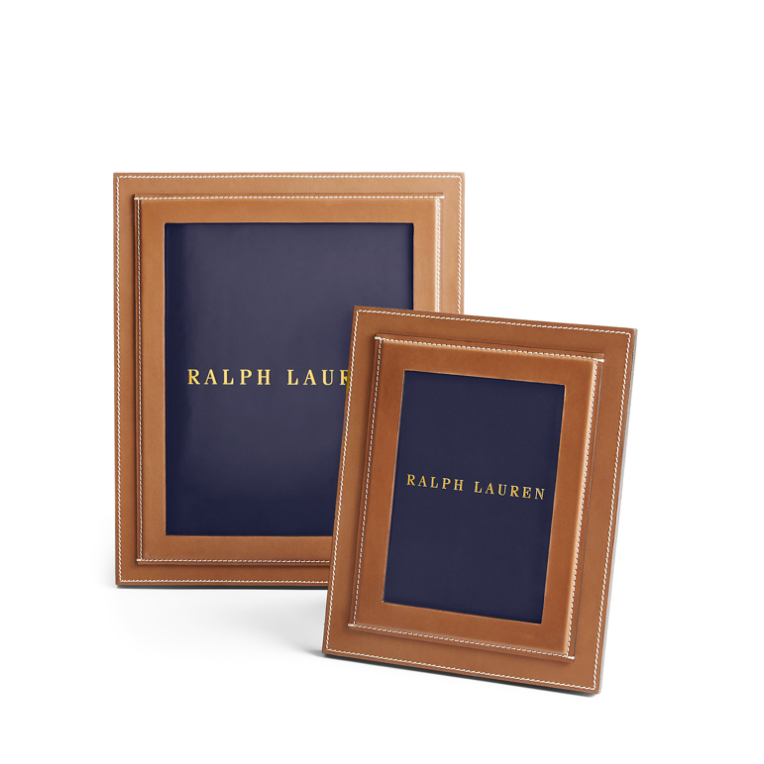 מסגרת לתמונה Brennan Saddle מבית Ralph Lauren Home עם חזית עור שחור ותפרים דקורטיביים